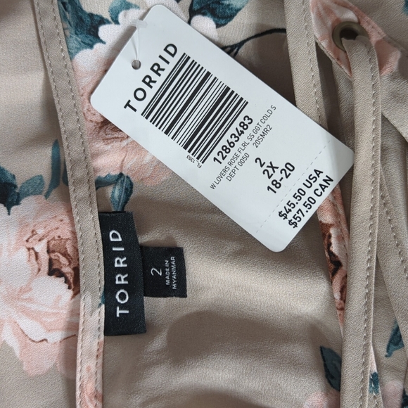 Torrid Floral Georgette Lace Up Cold Shoulder Top - Picture 9 of 11